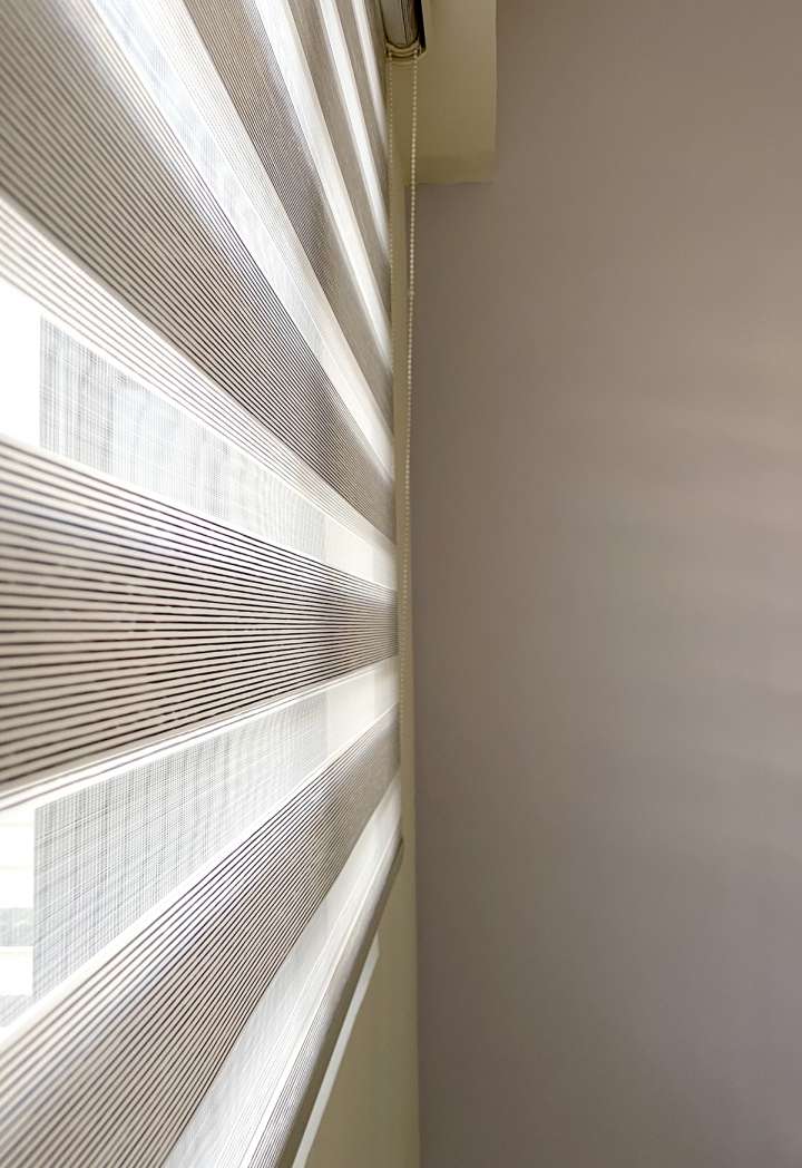 Nonya Double Roller Blinds　Vein Design H02-002 Brown Customized／Personalized Blinds & Shades Light Filtering Blinds & Shades Light-Regulating Blinds & Shades Motorized Blinds／Smart Blinds & Shades