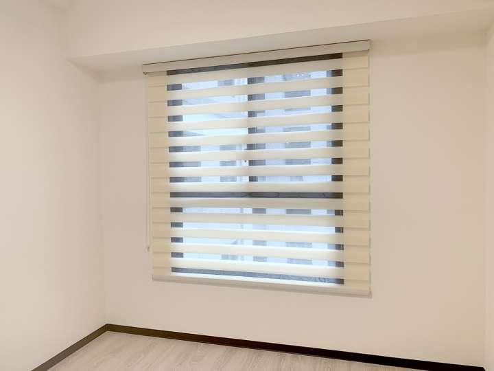 Seda Double Roller Blinds　Silky Sheen Beige Customized／Personalized Blinds & Shades Light Filtering Blinds & Shades Light-Regulating Blinds & Shades Motorized Blinds／Smart Blinds & Shades