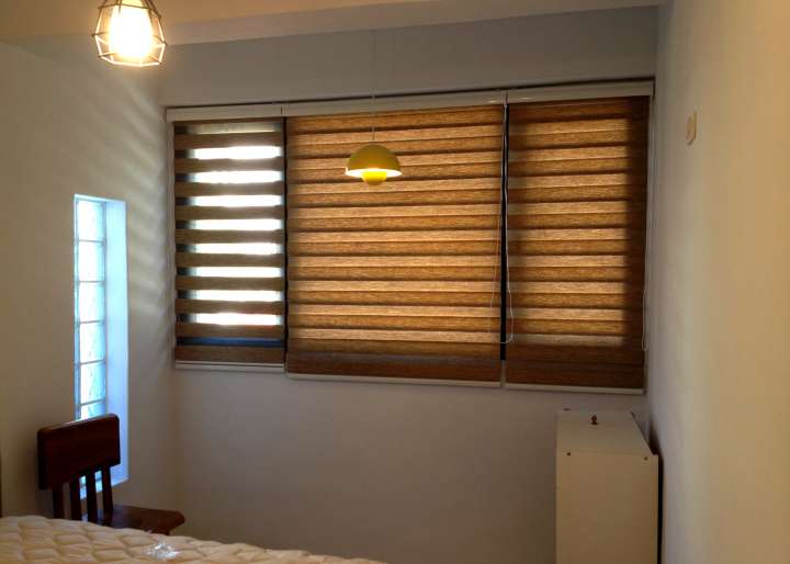 Sima Double Roller Blinds　Plain／Linen Linen Brown Customized／Personalized Blinds & Shades Light Filtering Blinds & Shades Motorized Blinds／Smart Blinds & Shades Light-Regulating Blinds & Shades