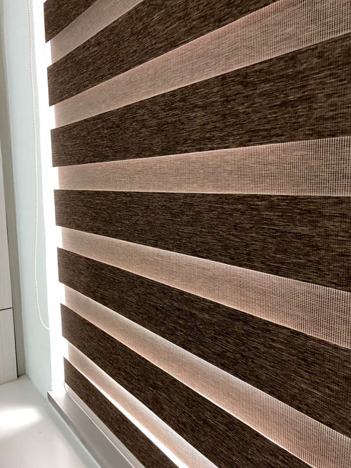 Sima Double Roller Blinds　Plain／Linen Linen Brown Customized／Personalized Blinds & Shades Light Filtering Blinds & Shades Light-Regulating Blinds & Shades Motorized Blinds／Smart Blinds & Shades