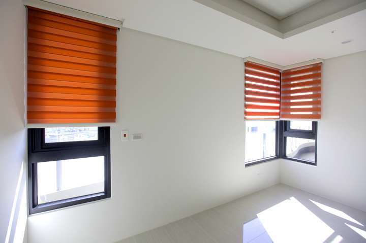 Sima Double Roller Blinds　Plain／Linen Rust Customized／Personalized Blinds & Shades Light Filtering Blinds & Shades Motorized Blinds／Smart Blinds & Shades Light-Regulating Blinds & Shades