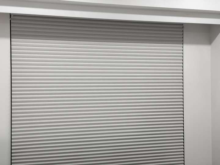 Coulisse Honeycomb Shades　Blackout HRG-0401 PITTSBURG Bright Heat Insulation Blinds & Shades Blackout Blinds & Shades Motorized Blinds／Smart Blinds & Shades