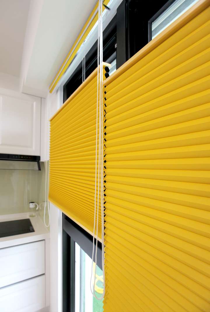 Vali  Honeycomb Shades　Blackout Cyber Yellow Heat Insulation Blinds & Shades Child Safety／Cordless Blinds & Shades Blackout Blinds & Shades Motorized Blinds／Smart Blinds & Shades