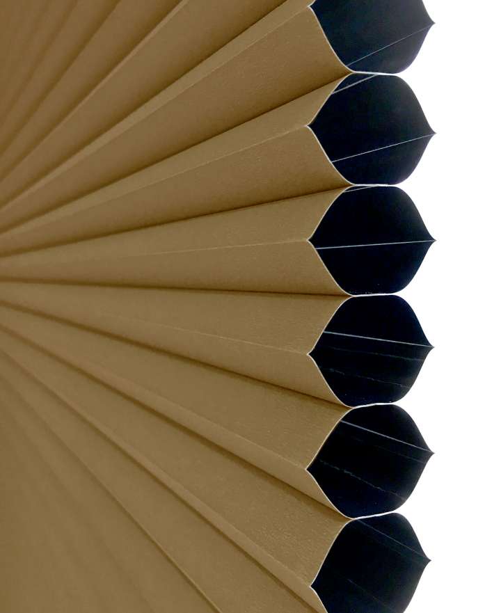 Vali  Honeycomb Shades　Blackout Tan Heat Insulation Blinds & Shades Child Safety／Cordless Blinds & Shades Blackout Blinds & Shades Motorized Blinds／Smart Blinds & Shades
