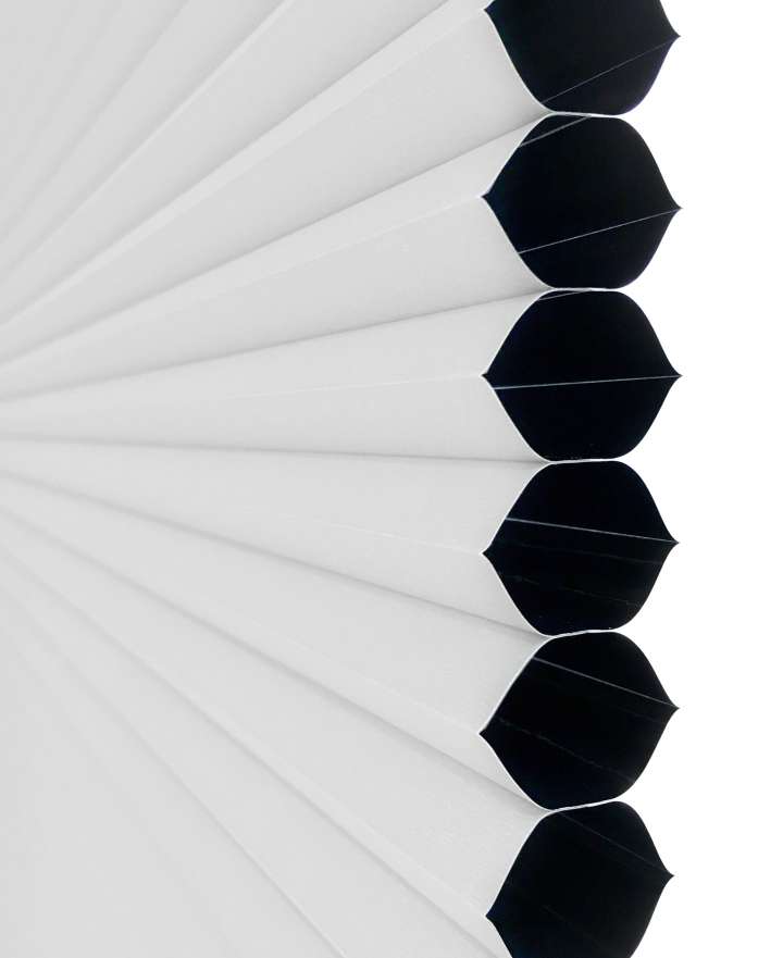 Vali  Honeycomb Shades　Blackout White Dove Heat Insulation Blinds & Shades Motorized Blinds／Smart Blinds & Shades Child Safety／Cordless Blinds & Shades Blackout Blinds & Shades
