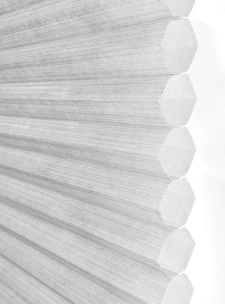 Vali Honeycomb Shades　Light Filtering Horizontal Gray Sheen Heat Insulation Blinds & Shades Child Safety／Cordless Blinds & Shades Light Filtering Blinds & Shades Motorized Blinds／Smart Blinds & Shades