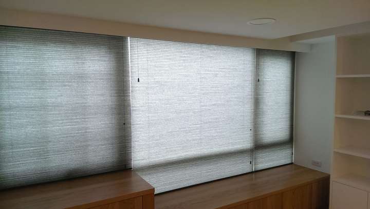 Vali Honeycomb Shades　Light Filtering Ironstone Heat Insulation Blinds & Shades Child Safety／Cordless Blinds & Shades Light Filtering Blinds & Shades Motorized Blinds／Smart Blinds & Shades