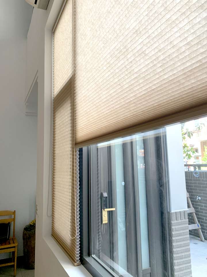 Vali Honeycomb Shades　Light Filtering Pongee Heat Insulation Blinds & Shades Child Safety／Cordless Blinds & Shades Light Filtering Blinds & Shades Motorized Blinds／Smart Blinds & Shades