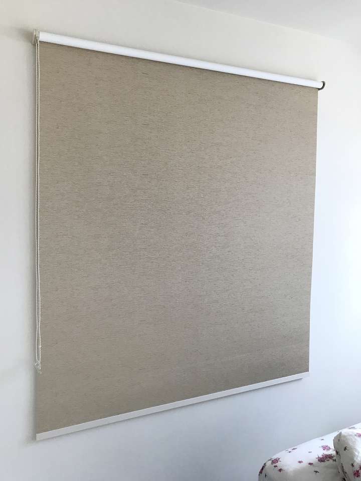 Emmi Roller Blinds　Texture Blackout Athena Almond Customized／Personalized Blinds & Shades Hydraulic Spring System／Spring Blinds Child Safety／Cordless Blinds & Shades Blackout Blinds & Shades Motorized Blinds／Smart Blinds & Shades