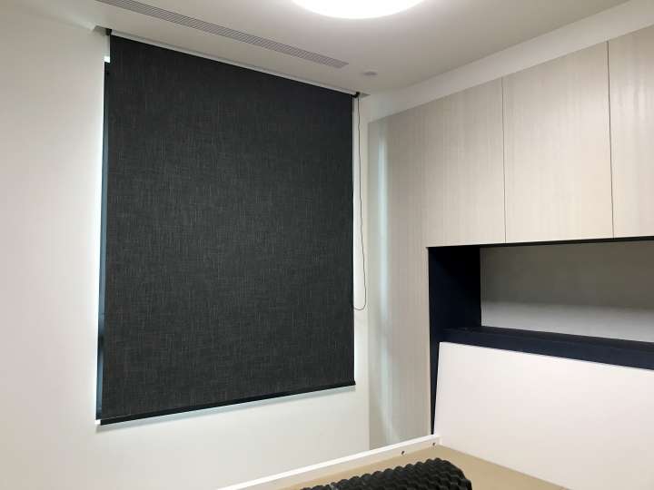 Emmi Roller Blinds　Texture Blackout Dual Navy Customized／Personalized Blinds & Shades Hydraulic Spring System／Spring Blinds Child Safety／Cordless Blinds & Shades Blackout Blinds & Shades Motorized Blinds／Smart Blinds & Shades