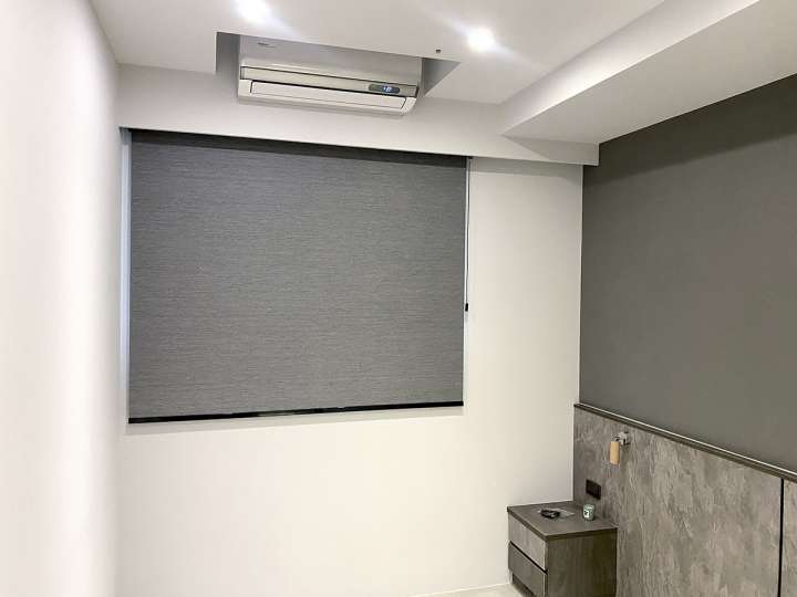 Emmi Roller Blinds　Texture Blackout Dubai Charcoal Customized／Personalized Blinds & Shades Hydraulic Spring System／Spring Blinds Child Safety／Cordless Blinds & Shades Blackout Blinds & Shades Motorized Blinds／Smart Blinds & Shades