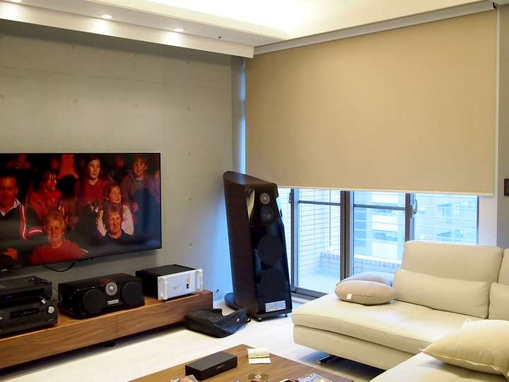 Emmi Roller Blinds　Texture Blackout Jersey Almond Customized／Personalized Blinds & Shades Hydraulic Spring System／Spring Blinds Child Safety／Cordless Blinds & Shades Blackout Blinds & Shades Motorized Blinds／Smart Blinds & Shades Heat Insulation Blinds & Shades