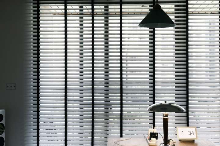 Pimu Venetian Blinds　Ayous 3051A - White Ventilated Blinds & Shades Light Filtering Blinds & Shades Light-Regulating Blinds & Shades Motorized Blinds／Smart Blinds & Shades