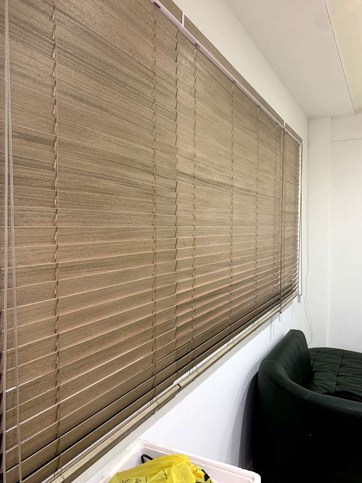 Pimu Venetian Blinds　Ayous 3053A - Khaki Ventilated Blinds & Shades Light Filtering Blinds & Shades Light-Regulating Blinds & Shades Motorized Blinds／Smart Blinds & Shades