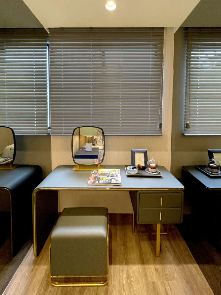 Pimu Venetian Blinds　Fauxwood 4063PF - Plain Khaki Ventilated Blinds & Shades Customized／Personalized Blinds & Shades Light Filtering Blinds & Shades Light-Regulating Blinds & Shades Motorized Blinds／Smart Blinds & Shades Waterproof Blinds & Shades