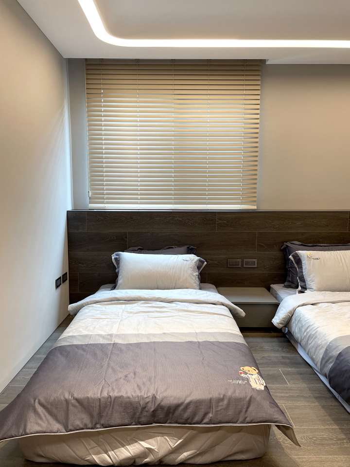 Pimu Venetian Blinds　Fauxwood 4063PF - Plain Khaki Ventilated Blinds & Shades Customized／Personalized Blinds & Shades Light Filtering Blinds & Shades Light-Regulating Blinds & Shades Motorized Blinds／Smart Blinds & Shades Waterproof Blinds & Shades