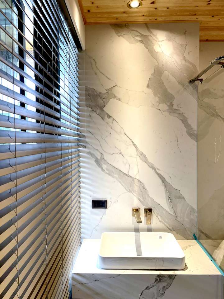 Pimu Venetian Blinds　Fauxwood 4063PF - Plain Khaki Ventilated Blinds & Shades Customized／Personalized Blinds & Shades Light Filtering Blinds & Shades Light-Regulating Blinds & Shades Motorized Blinds／Smart Blinds & Shades Waterproof Blinds & Shades