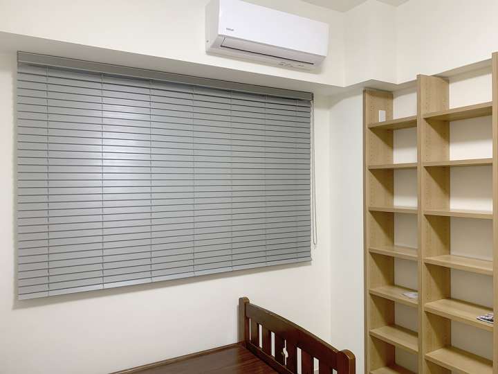 Pimu Venetian Blinds　Fauxwood 4064PF - Plain Gray Ventilated Blinds & Shades Waterproof Blinds & Shades Customized／Personalized Blinds & Shades Light Filtering Blinds & Shades Light-Regulating Blinds & Shades Motorized Blinds／Smart Blinds & Shades