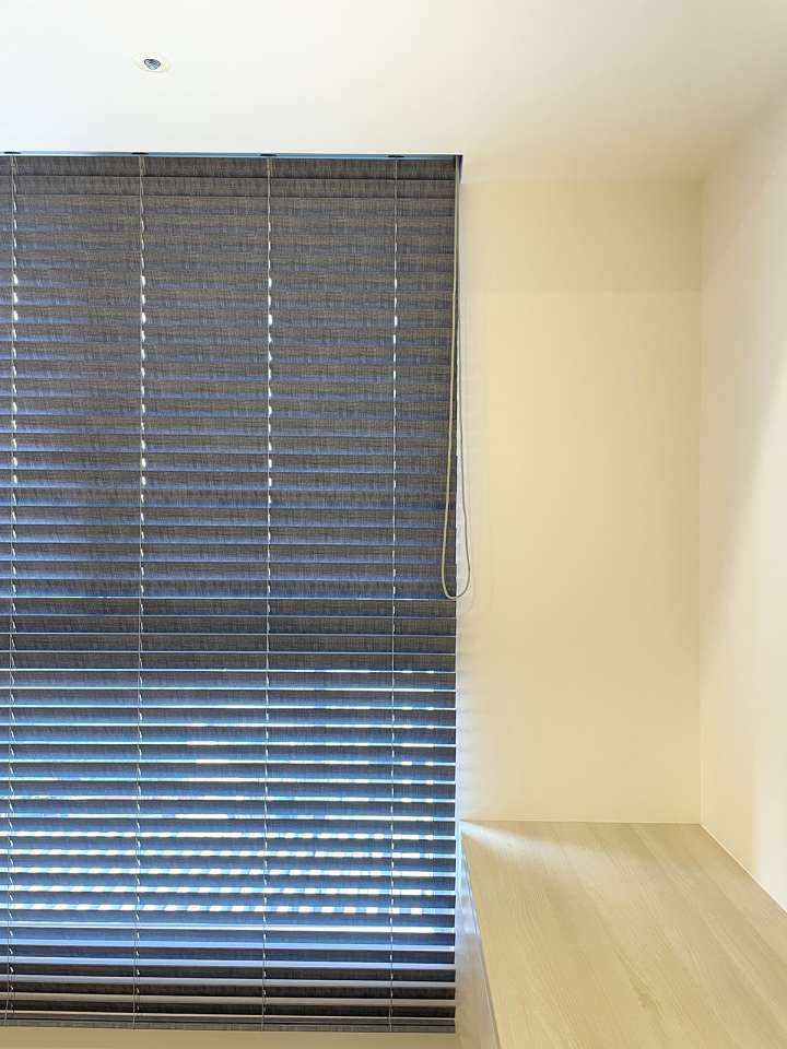 Pimu Venetian Blinds　Fauxwood 4081PF - Printed Denim Blue Ventilated Blinds & Shades Waterproof Blinds & Shades Customized／Personalized Blinds & Shades Light Filtering Blinds & Shades Light-Regulating Blinds & Shades Motorized Blinds／Smart Blinds & Shades