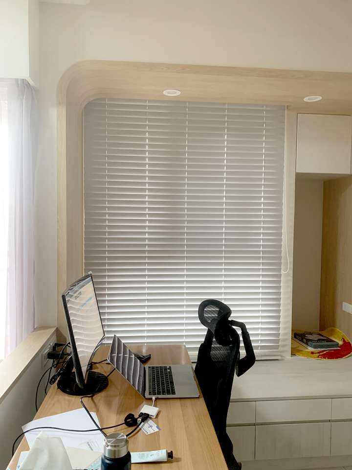 Pimu Venetian Blinds　Fauxwood 4092PF - Printed Cloudy White Ventilated Blinds & Shades Waterproof Blinds & Shades Customized／Personalized Blinds & Shades Light Filtering Blinds & Shades Light-Regulating Blinds & Shades Motorized Blinds／Smart Blinds & Shades