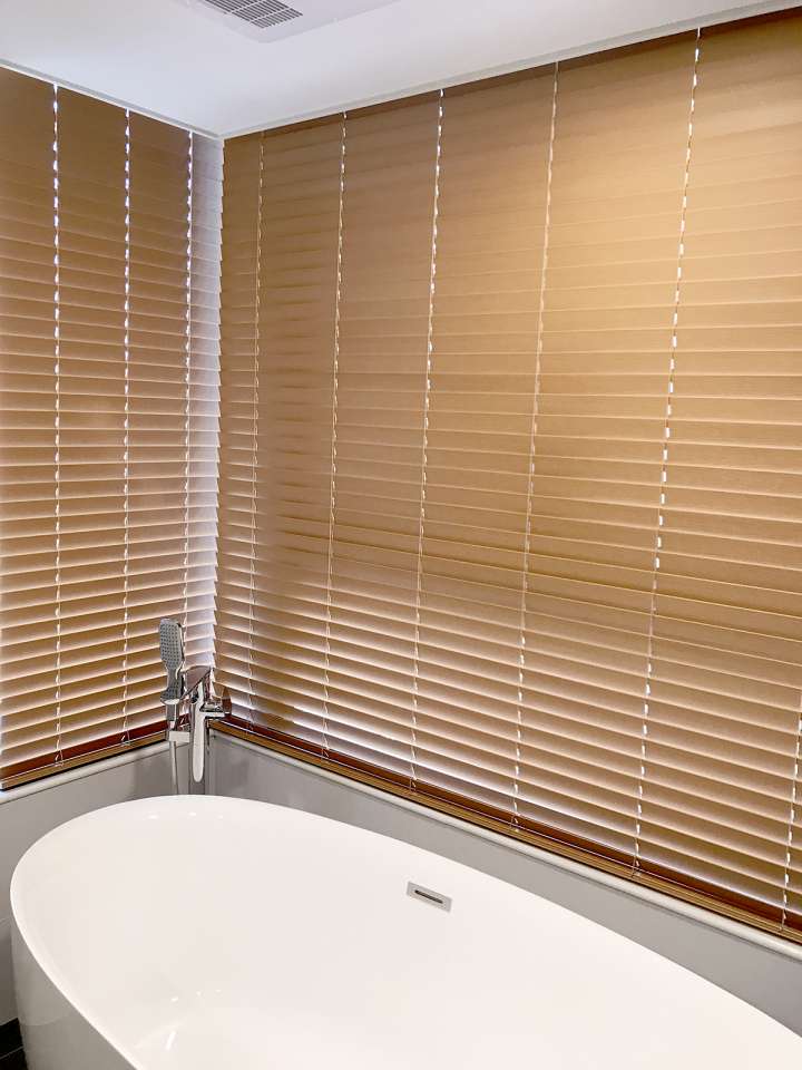 Pimu Venetian Blinds　Fauxwood DVB07 - Embossed Maple Ventilated Blinds & Shades Waterproof Blinds & Shades Customized／Personalized Blinds & Shades Light Filtering Blinds & Shades Motorized Blinds／Smart Blinds & Shades Light-Regulating Blinds & Shades