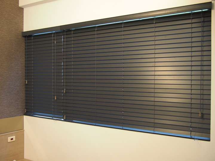 Pimu Venetian Blinds　Frosted Wood Solo SM50FW - Smoke Ventilated Blinds & Shades Customized／Personalized Blinds & Shades Light Filtering Blinds & Shades Motorized Blinds／Smart Blinds & Shades Light-Regulating Blinds & Shades