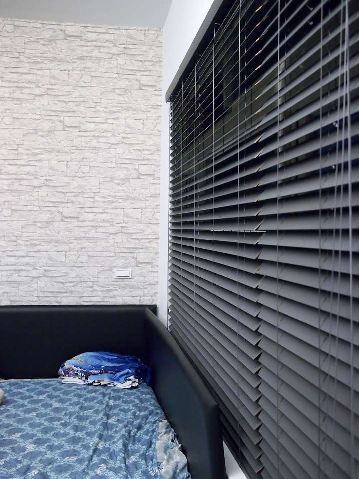 Pimu Venetian Blinds　Frosted Wood Solo SM50FW - Smoke Motorized Blinds／Smart Blinds & Shades Ventilated Blinds & Shades Light Filtering Blinds & Shades Light-Regulating Blinds & Shades Customized／Personalized Blinds & Shades