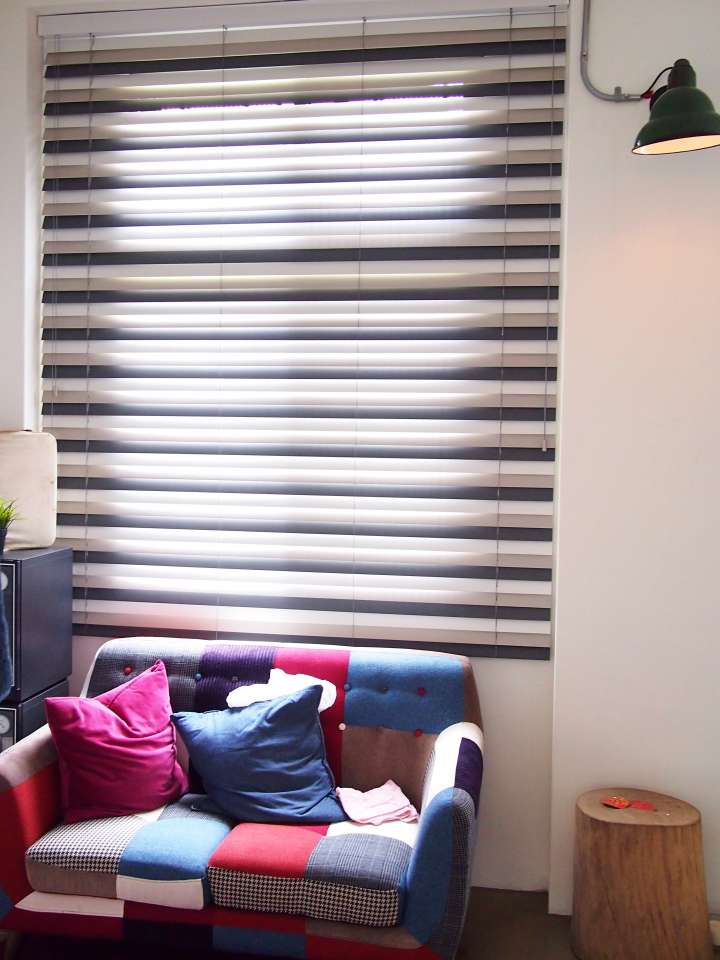 Pimu Venetian Blinds　Frosted Wood Solo SM50FW - Smoke Ventilated Blinds & Shades Customized／Personalized Blinds & Shades Light Filtering Blinds & Shades Light-Regulating Blinds & Shades Motorized Blinds／Smart Blinds & Shades