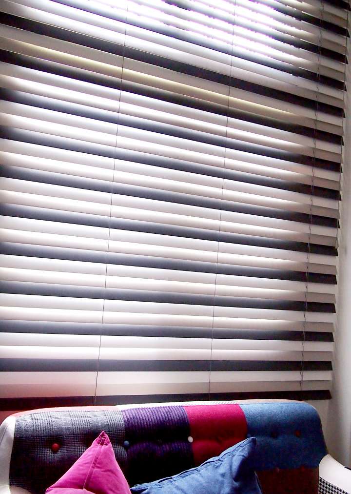 Pimu Venetian Blinds　Frosted Wood Solo SM50FW - Smoke Ventilated Blinds & Shades Customized／Personalized Blinds & Shades Light Filtering Blinds & Shades Light-Regulating Blinds & Shades Motorized Blinds／Smart Blinds & Shades