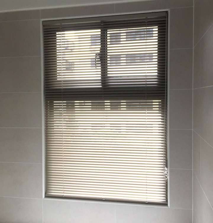 Lansin Aluminum Venetian Blinds　25mm Brushed2504 Ventilated Blinds & Shades Waterproof Blinds & Shades Light Filtering Blinds & Shades Light-Regulating Blinds & Shades Motorized Blinds／Smart Blinds & Shades