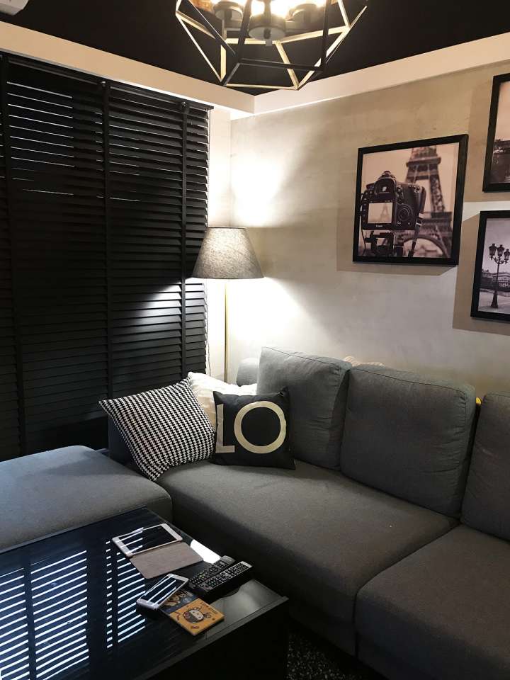 Lavelle Venetian Blinds　Wood 252 Black Ventilated Blinds & Shades Customized／Personalized Blinds & Shades Light Filtering Blinds & Shades Light-Regulating Blinds & Shades Motorized Blinds／Smart Blinds & Shades