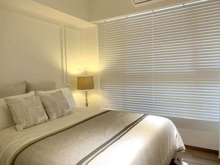 Lavelle Venetian Blinds　Wood E74 - Lily White Ventilated Blinds & Shades Customized／Personalized Blinds & Shades Light Filtering Blinds & Shades Light-Regulating Blinds & Shades Motorized Blinds／Smart Blinds & Shades