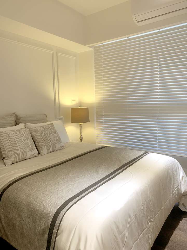 Lavelle Venetian Blinds　Wood E74 - Lily White Ventilated Blinds & Shades Customized／Personalized Blinds & Shades Light Filtering Blinds & Shades Light-Regulating Blinds & Shades Motorized Blinds／Smart Blinds & Shades