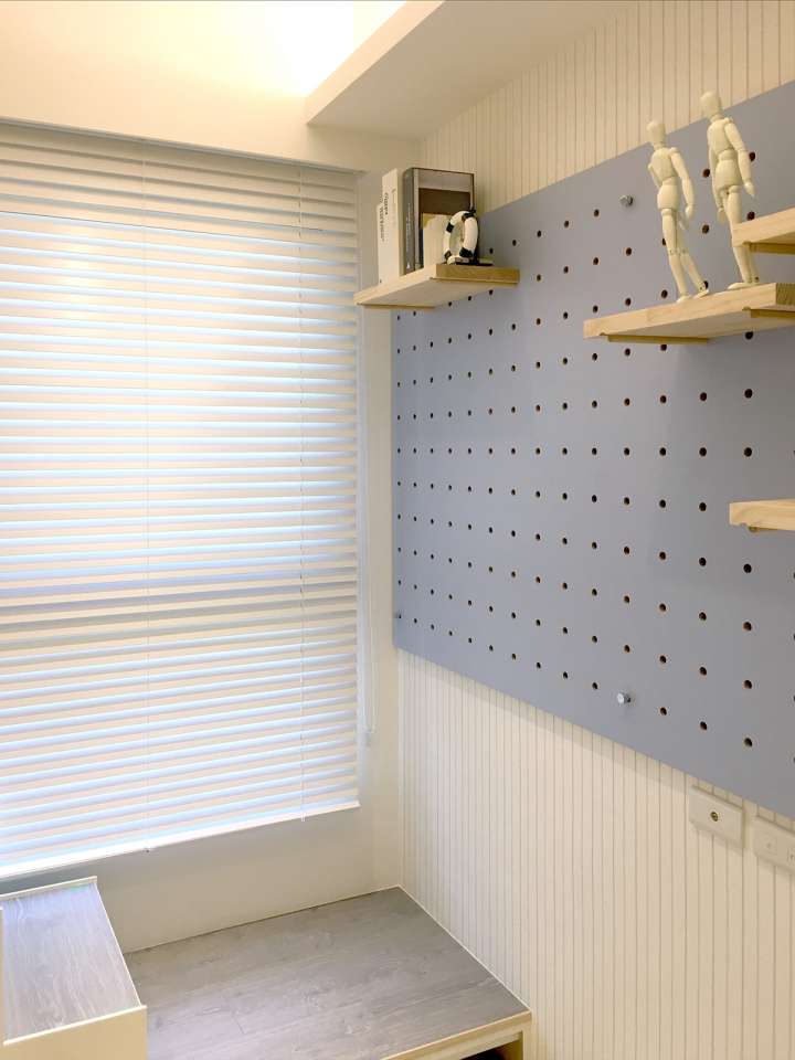 Lavelle Venetian Blinds　Wood 195 - White Ventilated Blinds & Shades Customized／Personalized Blinds & Shades Light Filtering Blinds & Shades Light-Regulating Blinds & Shades Motorized Blinds／Smart Blinds & Shades