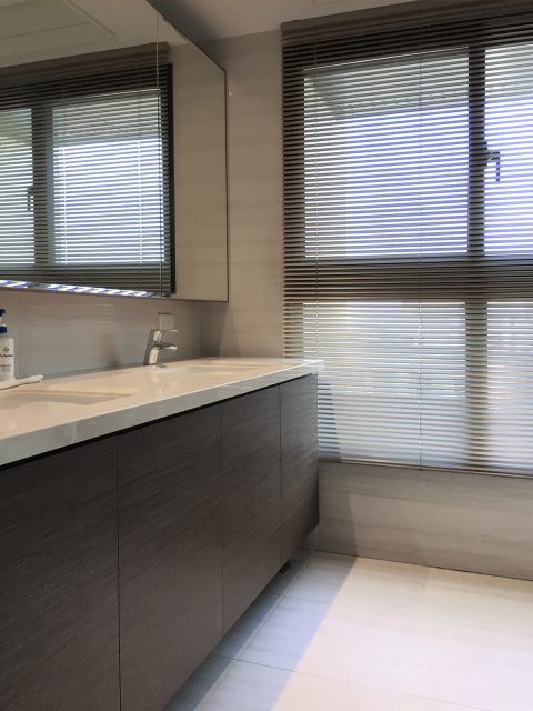 Wooden Venetian Blinds, waterproof roller blinds, waterproof blinds, water-resistant, Fauxwood Venetian Blinds, bathroom blinds, Aluminum Venetian Blinds