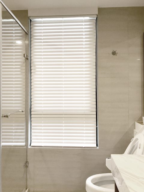 Wooden Venetian Blinds, waterproof roller blinds, waterproof blinds, water-resistant, Fauxwood Venetian Blinds, bathroom blinds, Aluminum Venetian Blinds