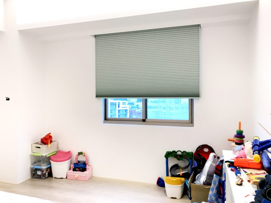 motorized blind, Honeycomb Shades, Homey design, Cordless, children safety, Bedroom Shades