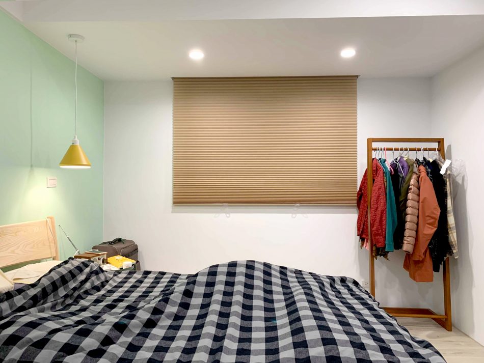 motorized blind, Honeycomb Shades, Homey design, Cordless, children safety, Bedroom Shades