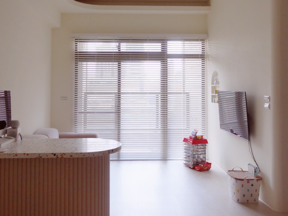 Smart blinds, motorized blinds, eve. MotionBlinds, electric blinds, Apple HomeKit