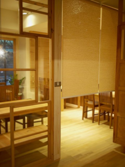 simple pull motor, roller blinds, motorized blinds, Light-Regulating, electric blinds, custom blinds online simple pull motor, roller blinds, motorized blinds, Light-Regulating, electric blinds, custom blinds online